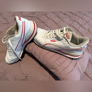 Puma White and Red Athletic Men’s Sneakers Size 12. Gently Worn.
